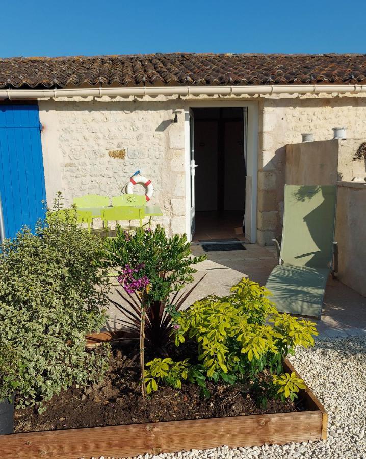 Moulin De Mauzac Bed and Breakfast Saint-Just-Luzac Eksteriør billede